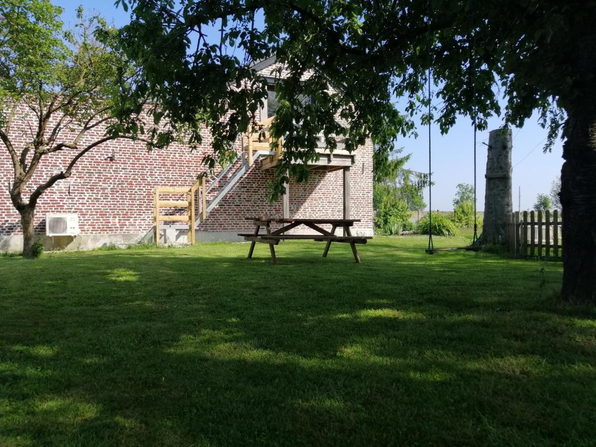 Etage A La Ferme Avec Piscine Interieure Privative, Selon Date Bassee Exterior foto